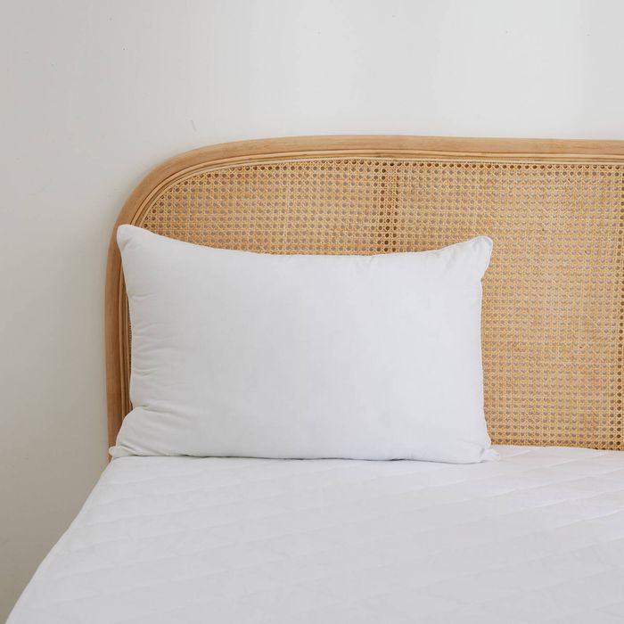 Dreamaker Down Alternative Microfibre Standard Pillow - 48 X 73 Cm