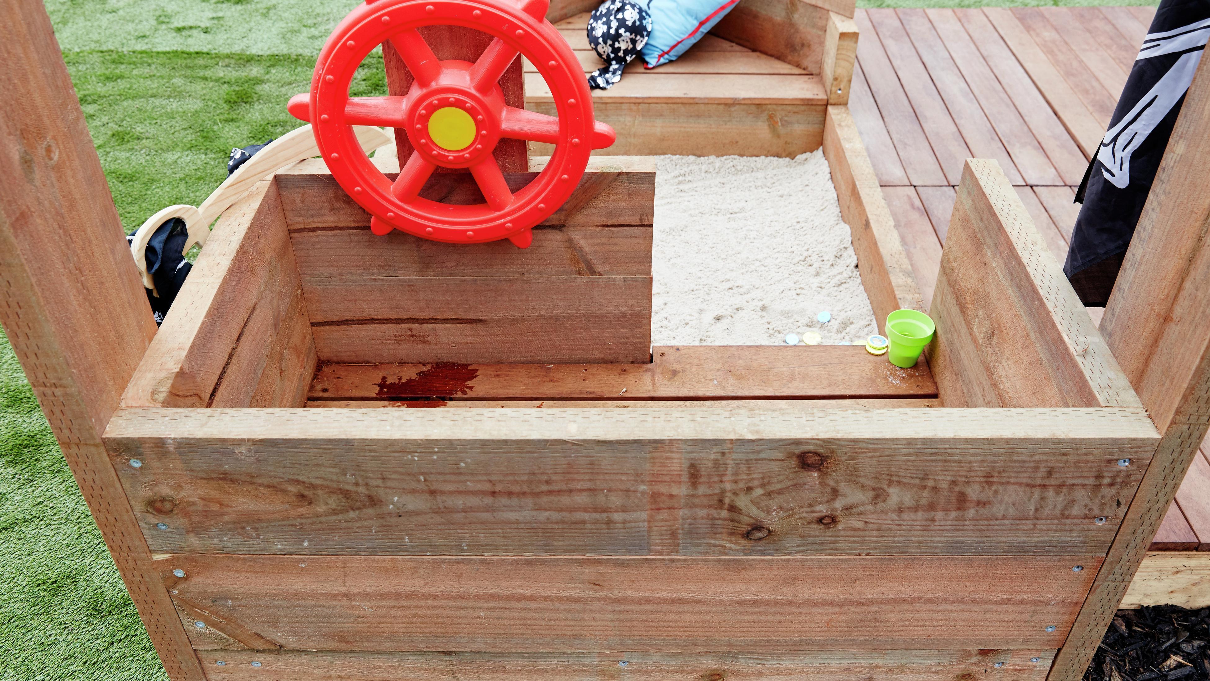 Kids sandpit bunnings sales