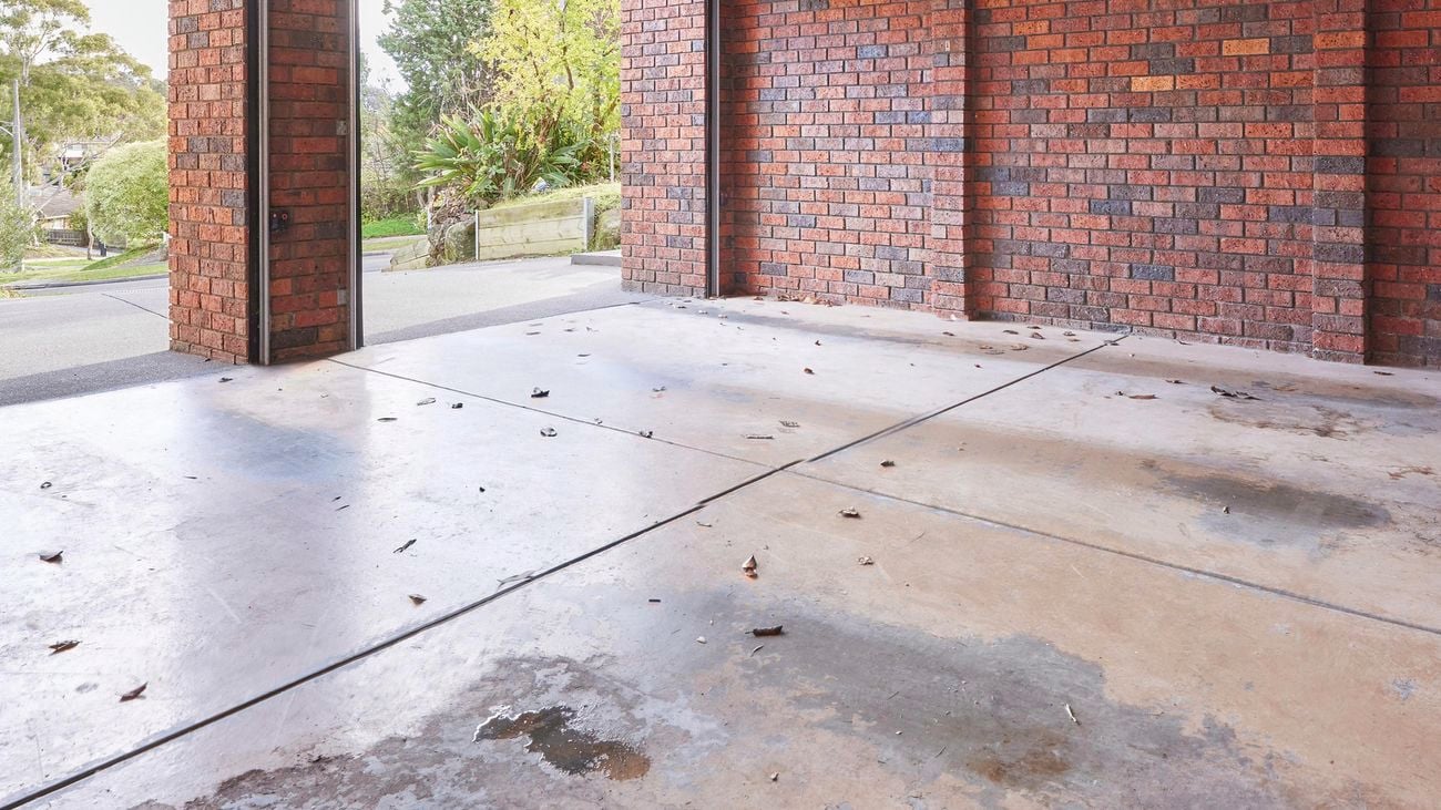Old before garage floor image.