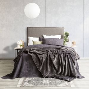 Renee Taylor Plush Queen/King Blanket 380GSM Ultra Soft Velvet Graphite