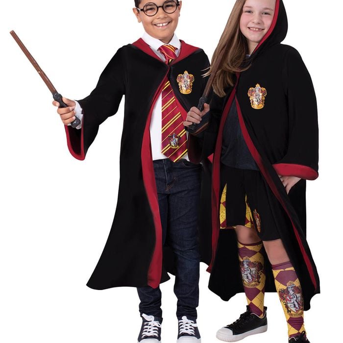 Harry Potter/Gryffindor Robe for Kids Wizard Halloween Costume Cloak with Crest, 6-PLUS