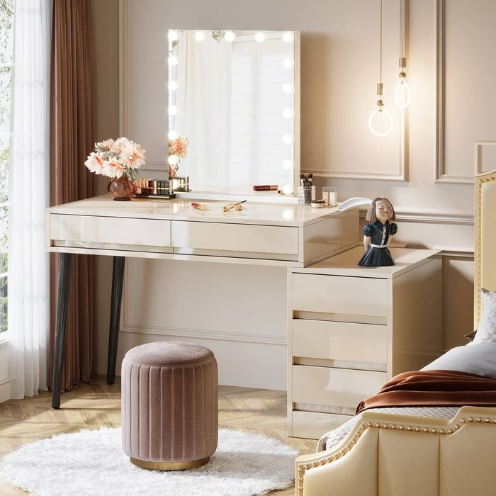 6 drawer beige dresser Beige Vegan Leather 6-Drawer Dresser | OROA Modern Florence