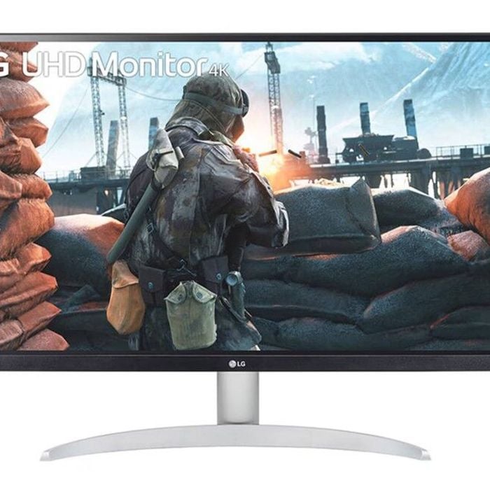 LG 27' IPS 5ms 4K UHD DCI-P3 95%  VESA Display HDR 400 AMD FreeSync HDMI/DP (27' Diagonal)