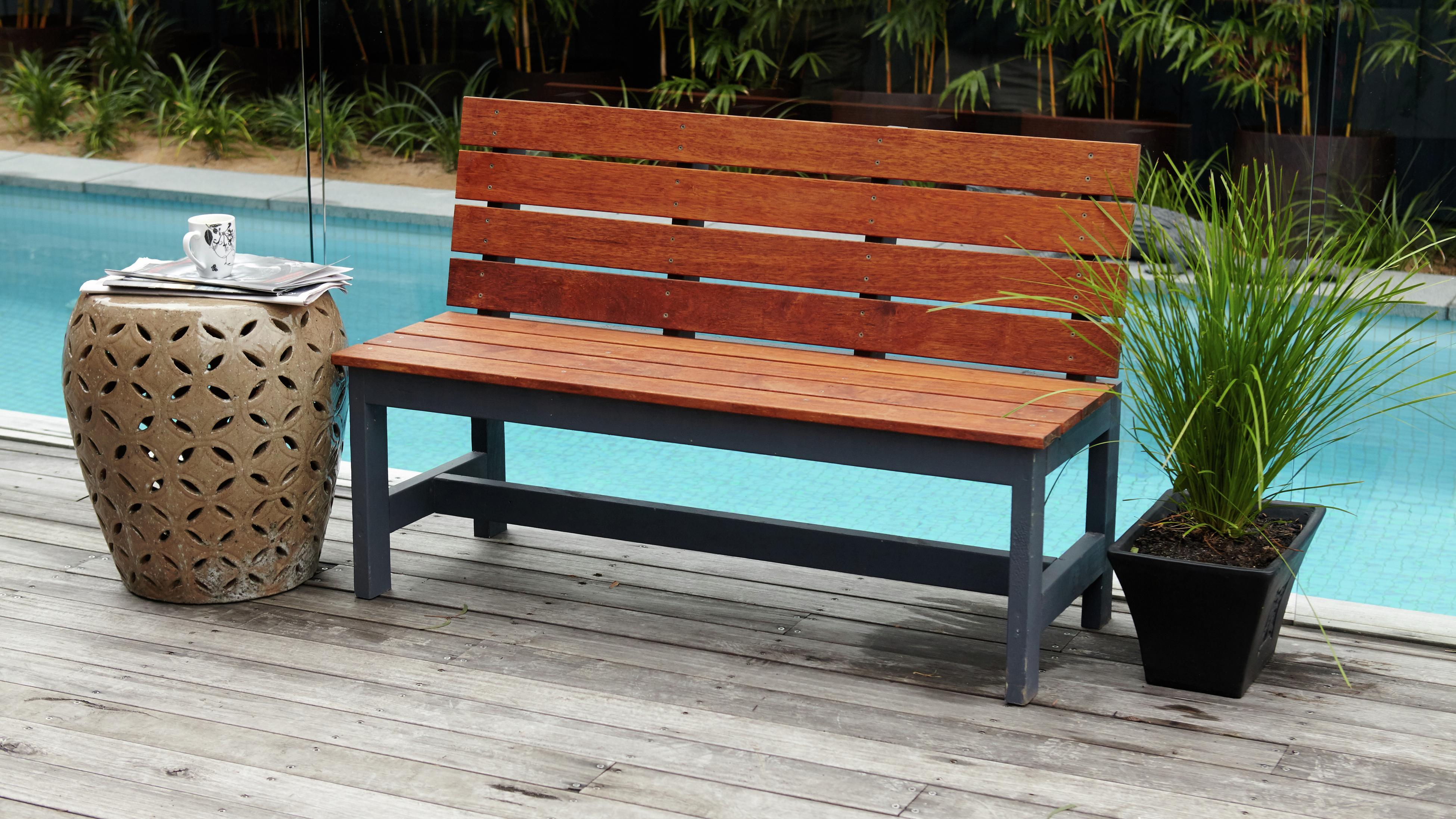 How To Make a Wooden D.I.Y. Garden Bench Bunnings Australia