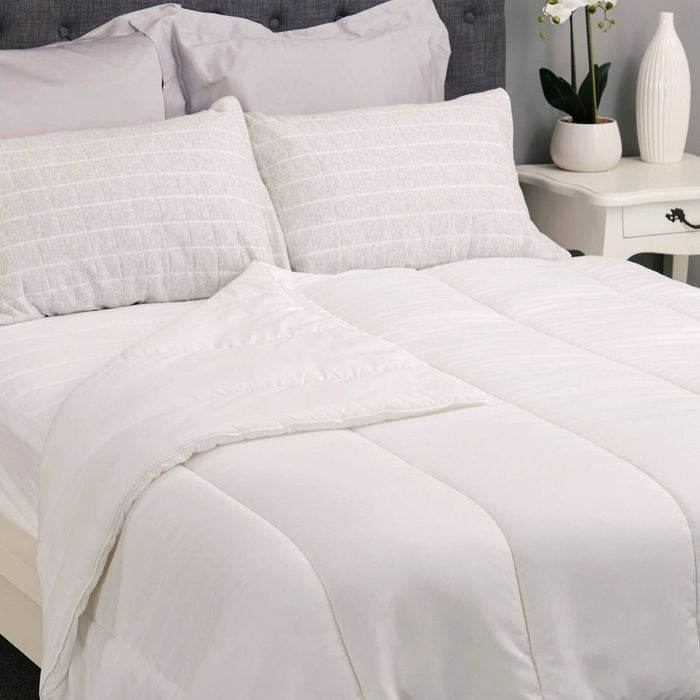 Tontine Good Night Anti Allergy & Easy Wash All Seasons Quilt King
