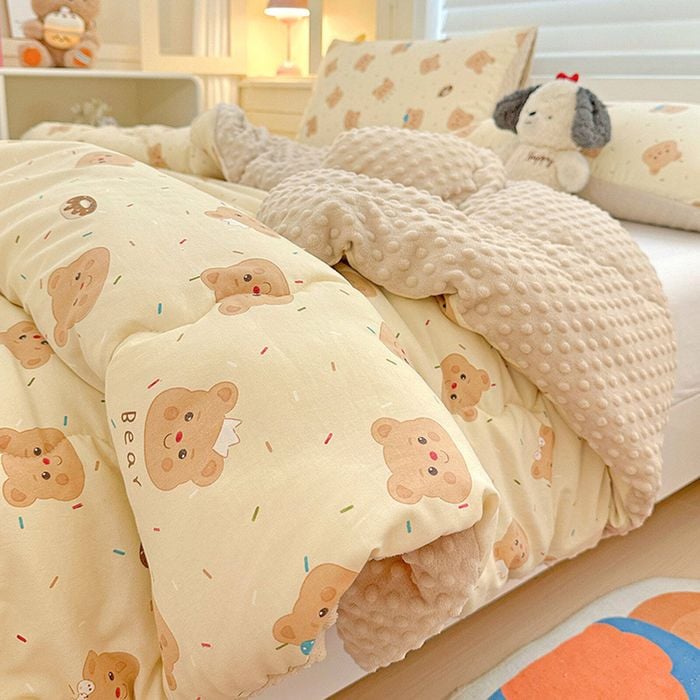 CottonMore Winter Warm Cute Bear Pattern Plush Blanket Quilt Comforter 200x230cm