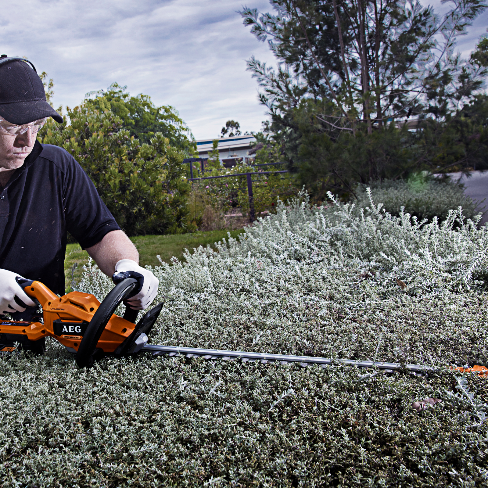 AEG 18V 550mm Fusion Hedge Trimmer Skin Only Bunnings Australia