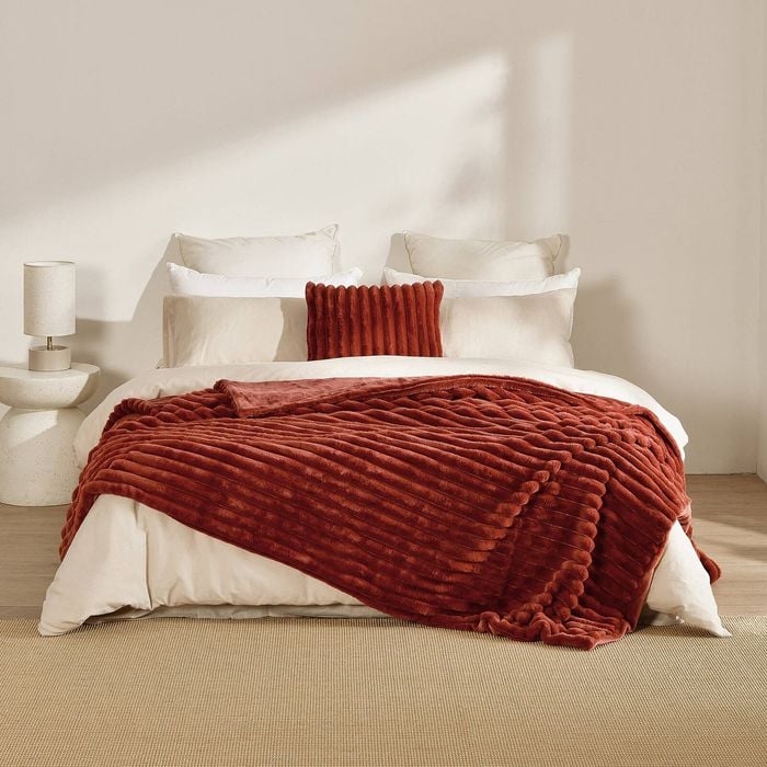 Dreamaker Chunky Embossed Fleece Throw Blanket Rust - 180 X 200cm