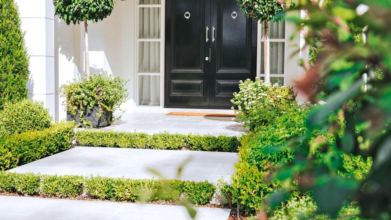 Front path leading up to the door of a house
