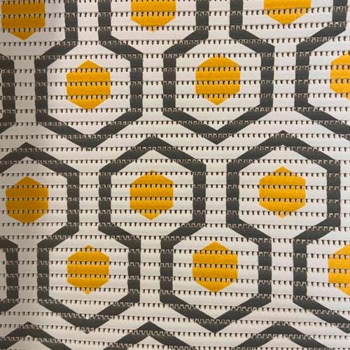 Non-slip mat with Hexigon design.