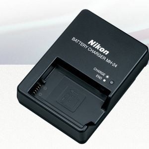 New - Nikon MH-24 Quick Charger (AU) for EN-EL14 Batts (No packaging)
