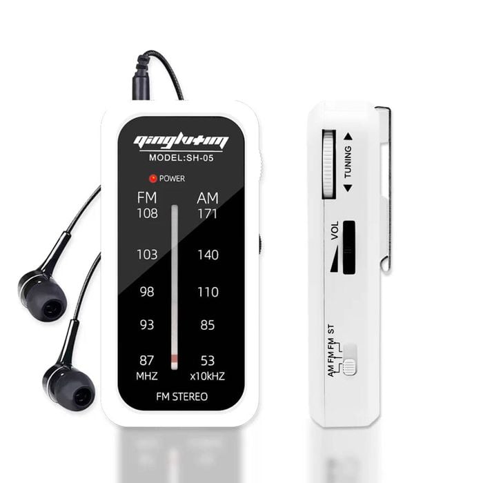 Compact Multi-band Radio White