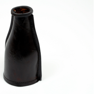 Kelly Pool Snooker Billiards Black Leather Shaker Bottle