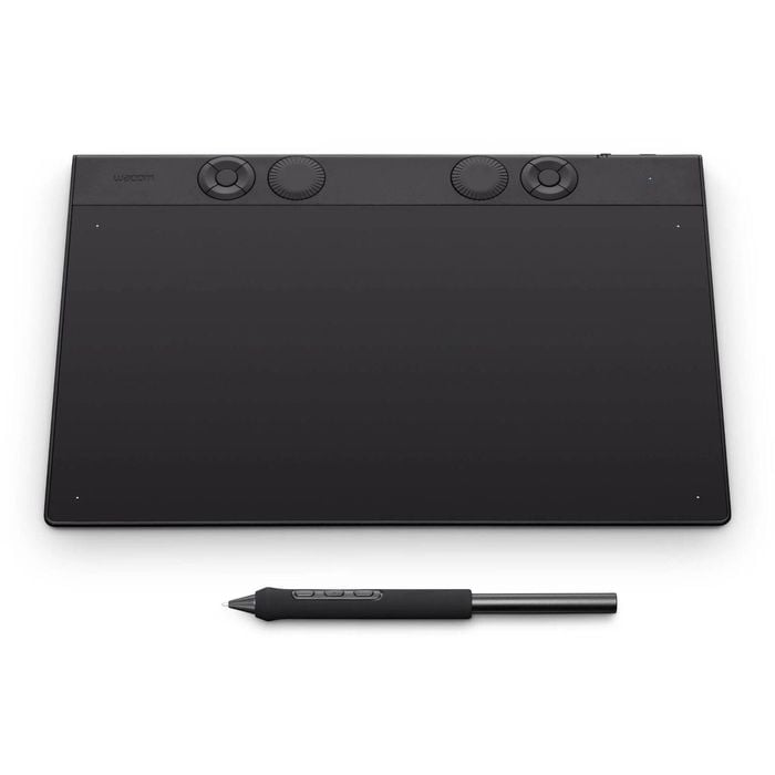 Wacom Intuos Pro Medium with Wacom Pro Pen 3
