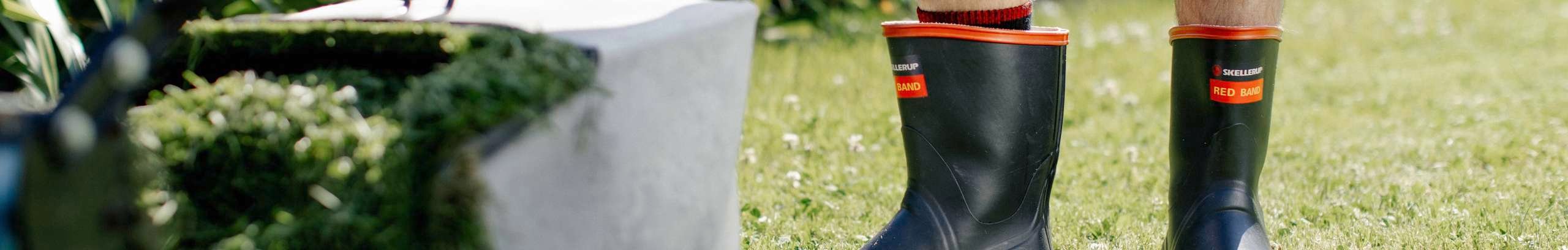 Skellerup header image of boots