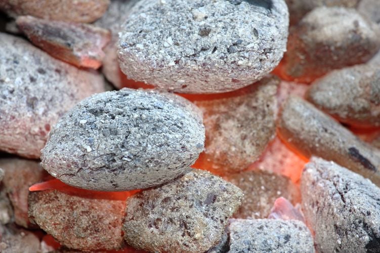 Close-up of heat beads