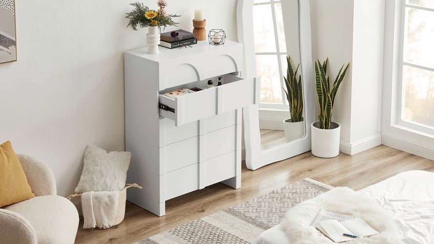 The
  clean, minimalist lines of the Arch collection will enchant those who embrace
  a streamlined modern aesthetic. 