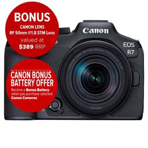 Canon Eos R7 With Rf-s 18-150mm Is Stm Lens