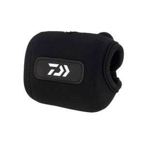 Daiwa Neoprene Baitcast Fishing Reel Cover Pouch Small (70200)