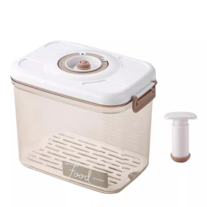 Provecta 2.7l Vacuum Seal Food Storage Container With Manual Air Pump Clear