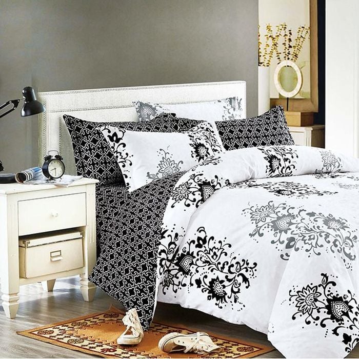 Fabric Fantastic Chateaux Super King Size Quilt/doona/duvet Cover Set