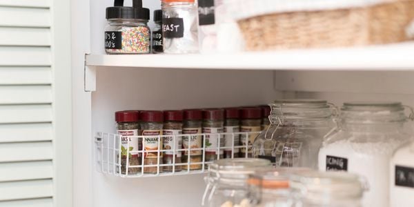 DIY - Header - Extra - How to organise your pantry