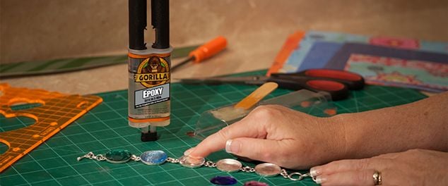 Epoxy resin used to repair a necklace
