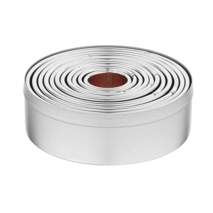 Vogue Round Plain Pastry Cutter Set Tin Plated Mild Steel 11 Pack 23-90mm