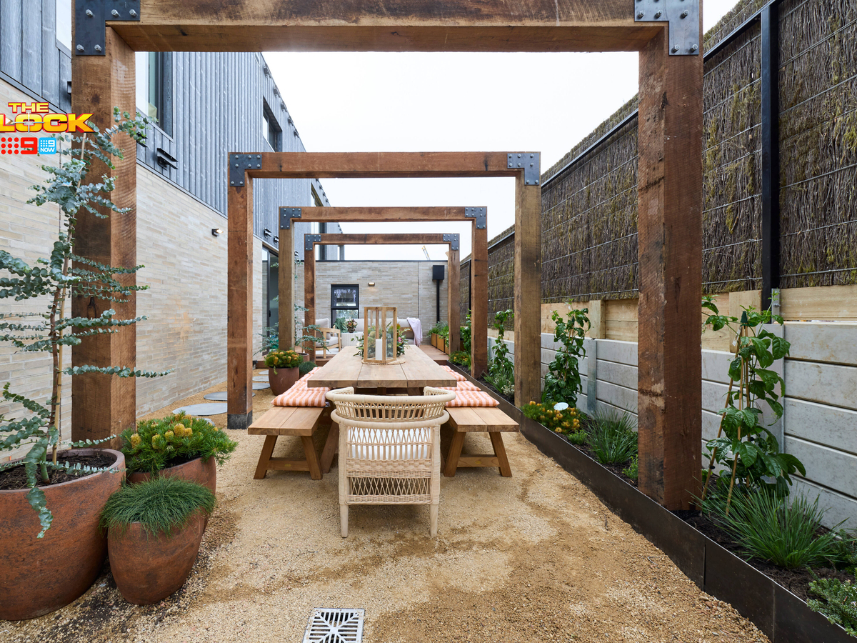 Week 11 Backyard & Garage - Bunnings Australia