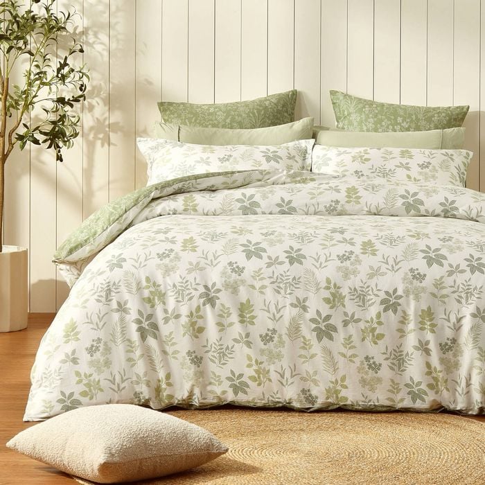 Dreamaker 100% Cotton Reversible Quilt Cover Set Mabel Queen Bed