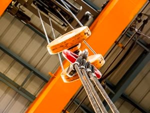 An electric hoist