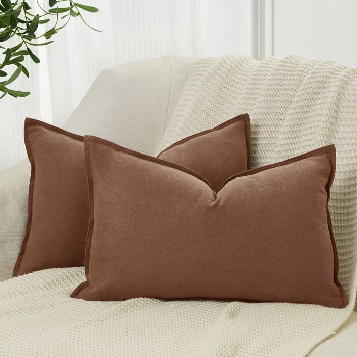 Gioia Casa Twin-Pack Linen Cushion Covers - Linen-Cotton Blend with Hidden Zipper Design - Cocoa Brown, 30cm × 50cm