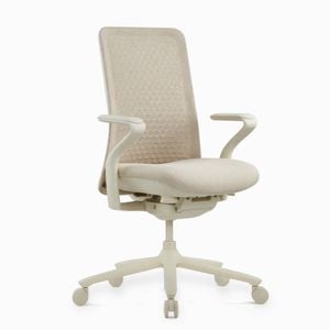 Desky Pro Ergonomic Mesh Chair - Pink / No Headrest