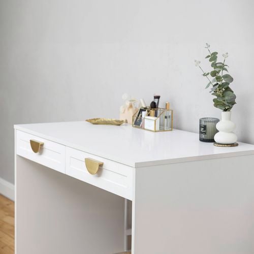 Odessa
  Desk with Hamptons Profile (IN 763645)