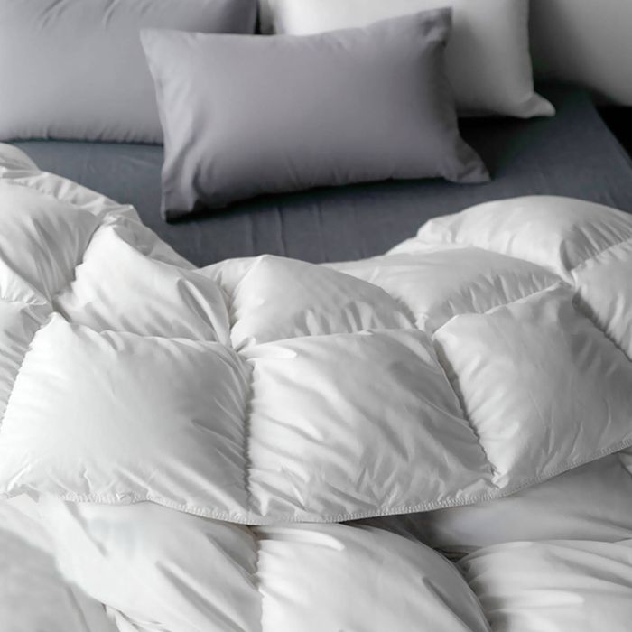Dreamz 200GSM Duck Feather and Down Filling Quilt Super King