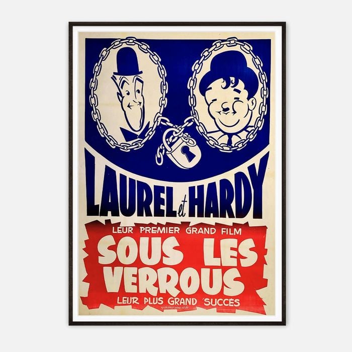 Galrie Laurel and Hardy Vintage Movie Poster Art Print -'Sous Les Verrous' Cinema Decor, Black Frame, A1 60 x 84cm (23 x 33inch)