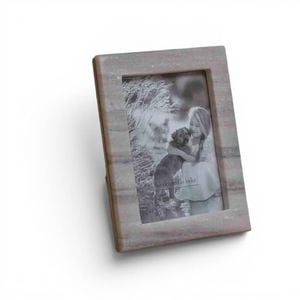Hand-cut Beige 5x7" Marble Photo Frame