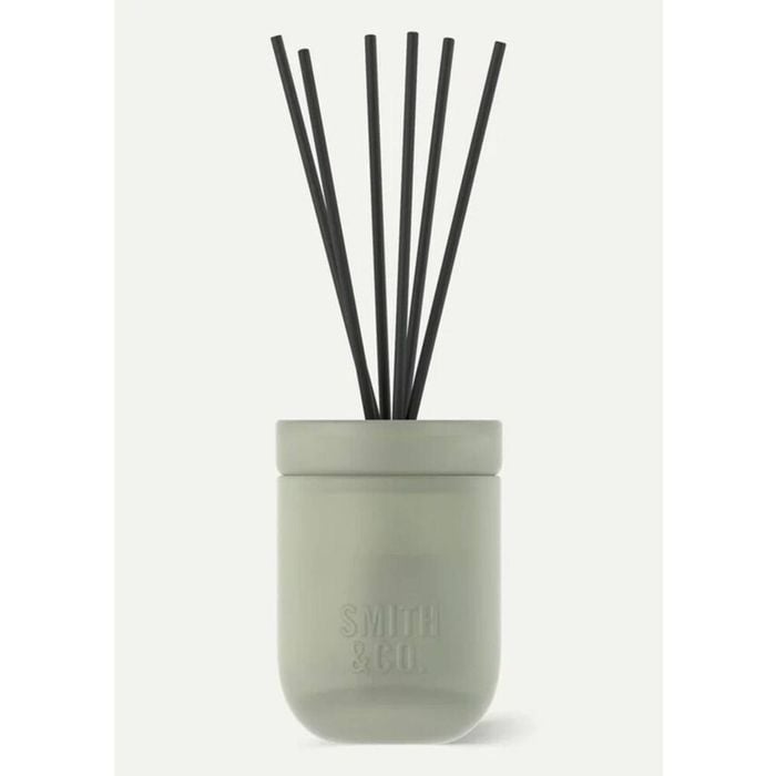 THE AROMATHERAPY CO Smith & Co Reed Diffuser - Amber & Freesia