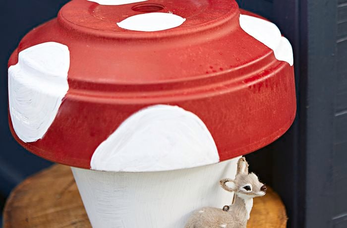 Terracotta step painted to look like mushroom 