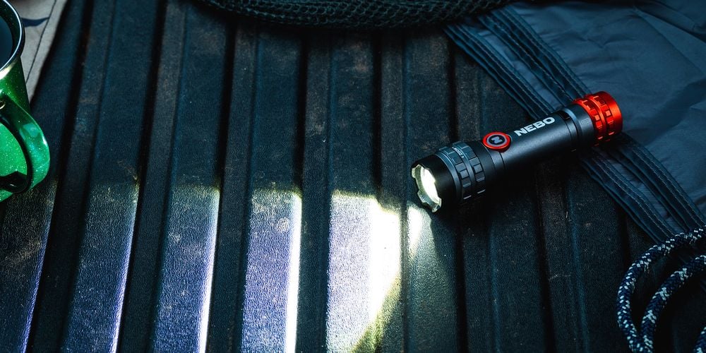The DAVINCI® 450L FLEX, a 450-lumen flashlight, is your versatile lighting solution.