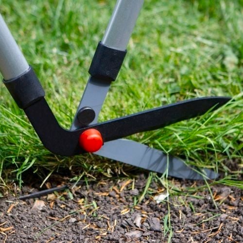 Darlac - Gallery - 12. Darlac Telescopic Edging Shears - Brand Page