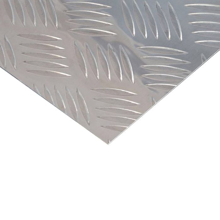 Metal Mate 2400 x 600 x 2mm Tread Plate