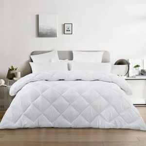 Sleepcare 300GSM All Season Microfibre Quilt - Double Bed