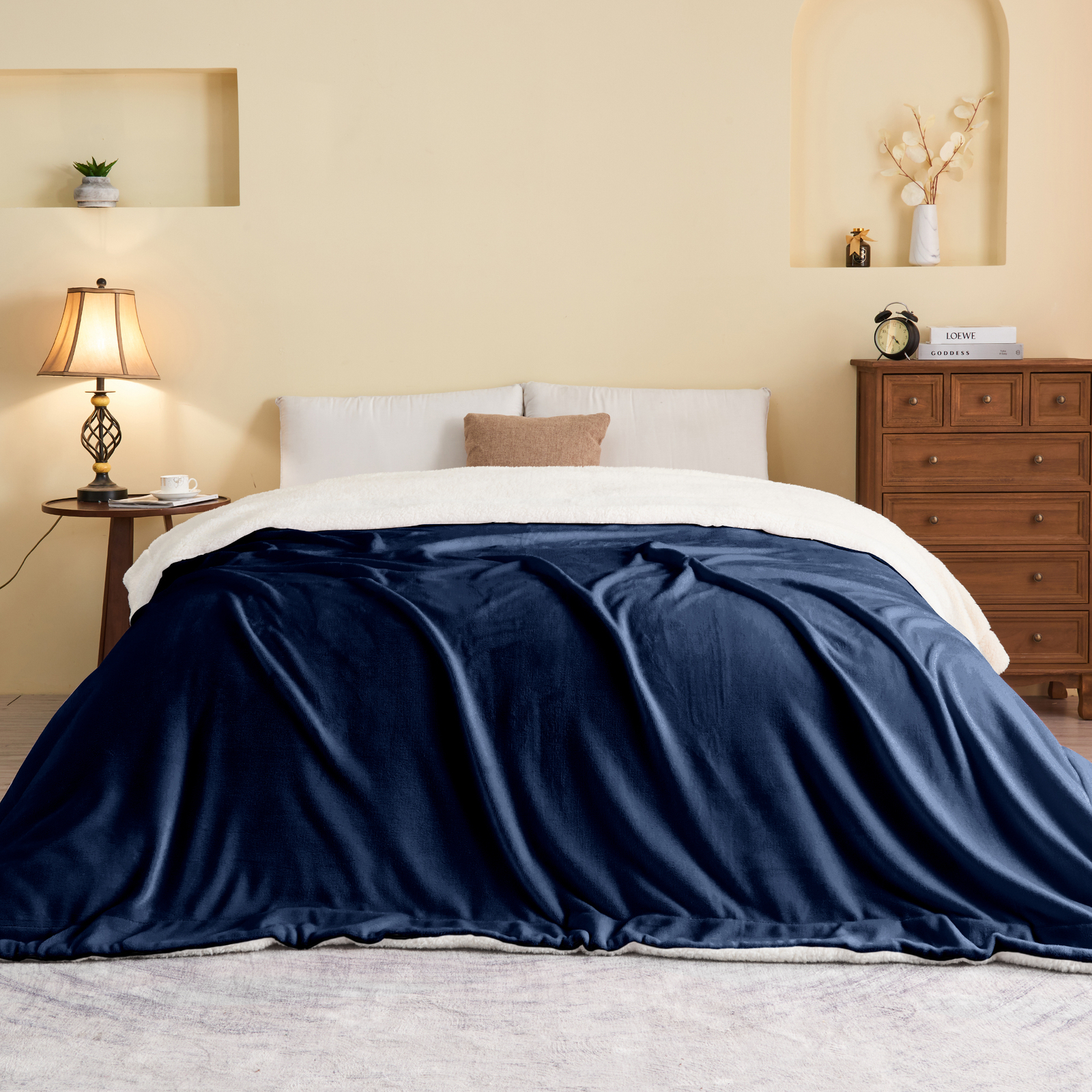 LINENOVA Sherpa Flannelette Blanket Luxury Soft Warm Blanket Queen Size Navy Bunnings Australia