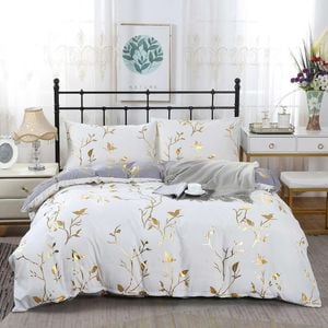 Fabric Fantastic Reversible Design King Size White Quilt/doona/duvet Cover Set