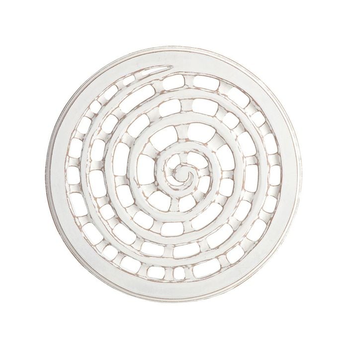 Willow & Silk Coastal Shell Round Indoor Wall Art
