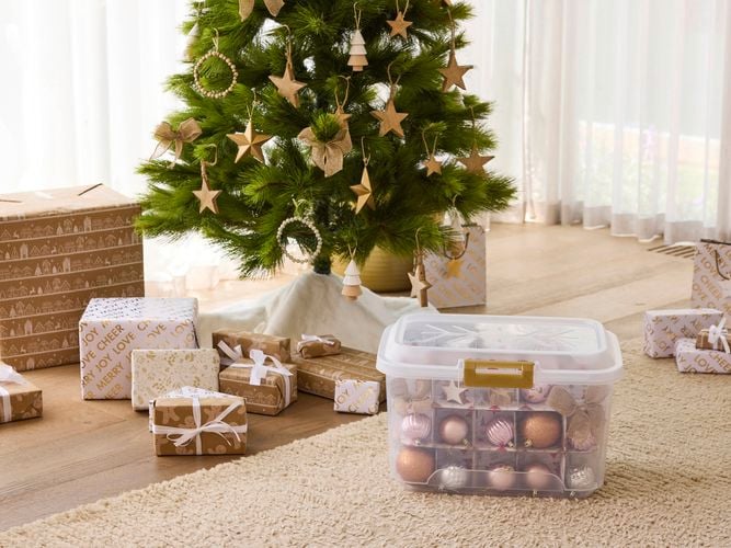 Ezy Storage - Graphics - Brand page - 33104_CHRISTMAS_ORNAMENT_BOX_WITH_CARDBOARD_3