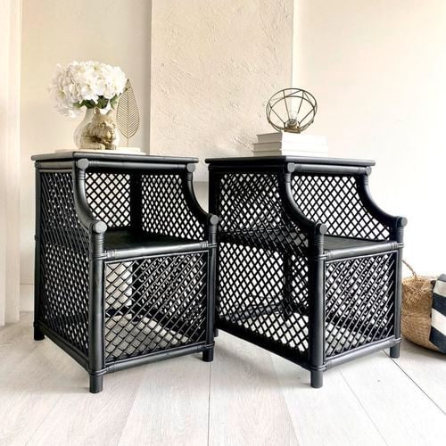 Side tables painted by Rust-Oleum 2X Ultra Cover Spray Flat Black.