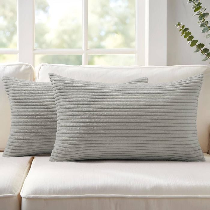 Gioia Casa 2-pack Corduroy Velvet Cushion Covers - 30cm X 50cm, Light Grey