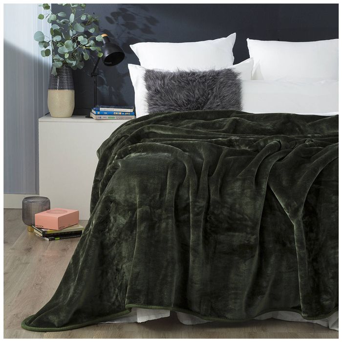 Renee Taylor 220x240cm Soft Warm Mink Blanket/Throw Heavy Weight Acrylic Jade